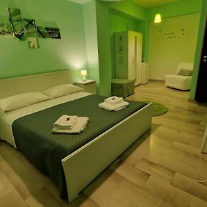 Deluxe  Private Bathroom King Room